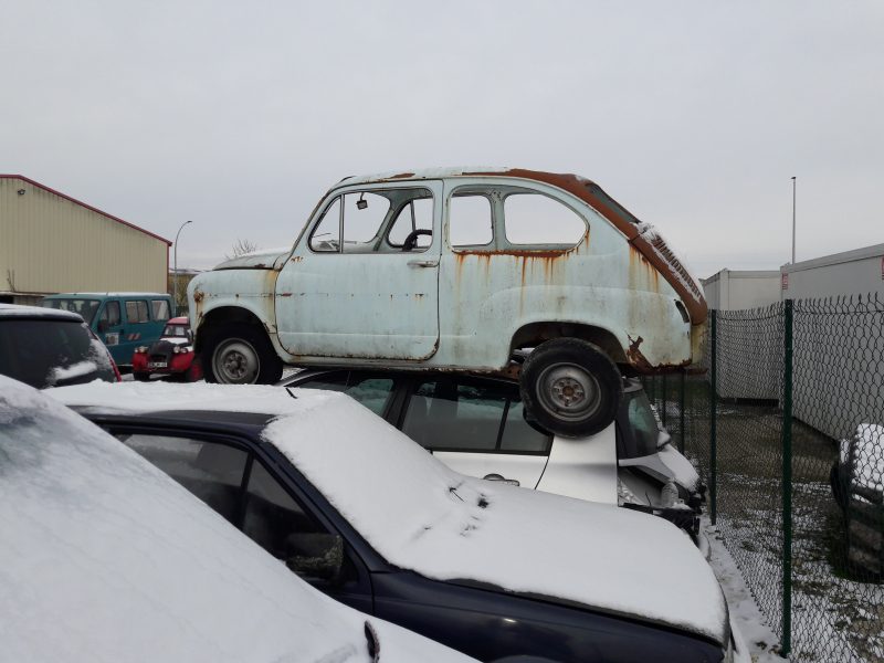 la Fiat 600 au garage de Gien