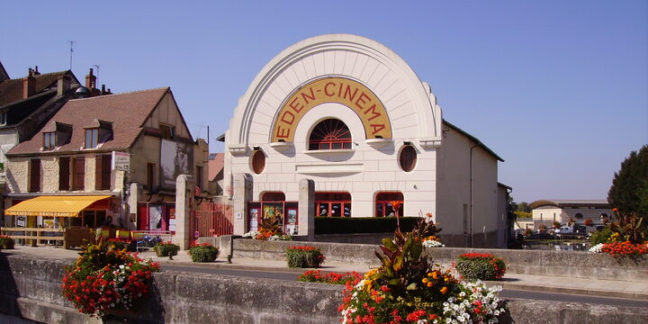 Le Cin&eacute;ma l'&Eacute;den class&eacute; aux Monuments historiques.